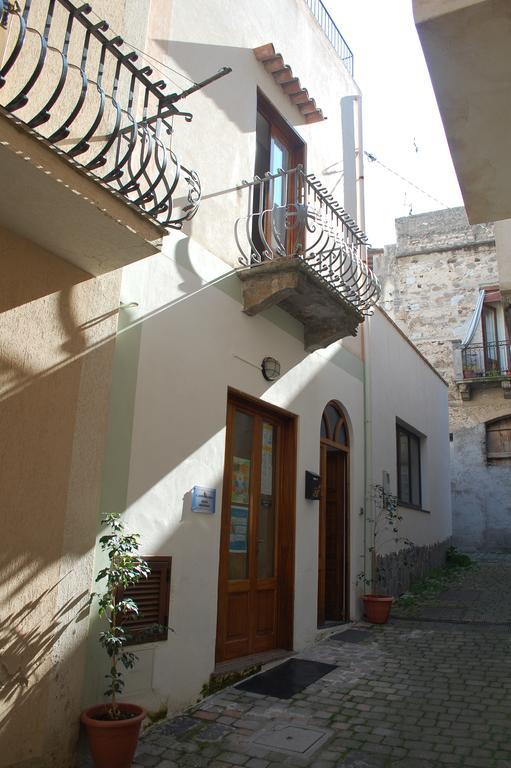Appartamento Il Soffio Di Eolo Липари Экстерьер фото